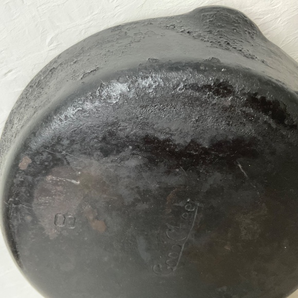 Vintage 🇨🇦 No. 8 Good Cheer 11” Cast Iron Skillet Frying Pan w/ Pour Spouts - Picture 11 of 12